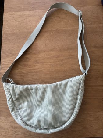 Uniqlo Umhängetasche 