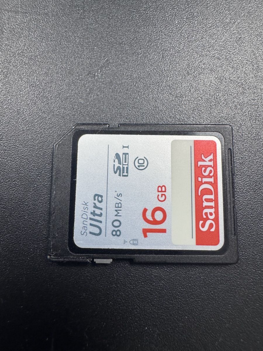 Canon Appareil photo: Canon EOS 750D Kit mit 2 Objektiven (1x Weitwinkel) – D'occasion à Nenzlingen par mtiag 5