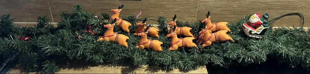 Alle Dekorationen: Vintage Nostalgie Rentiere mit Weihnachtsmann – Gebraucht aus Oberentfelden von vilibrand