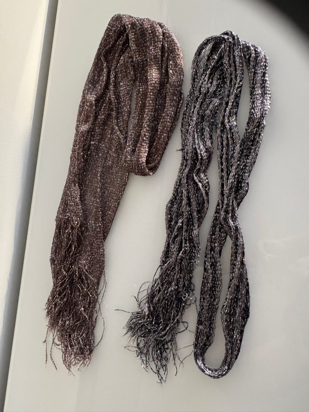 Foulard & Sciarpe: 2 edle Schals mit Glitzerfäden, festlich, neuwertig – Usato da Uhwiesen venduto da mic_kd6g