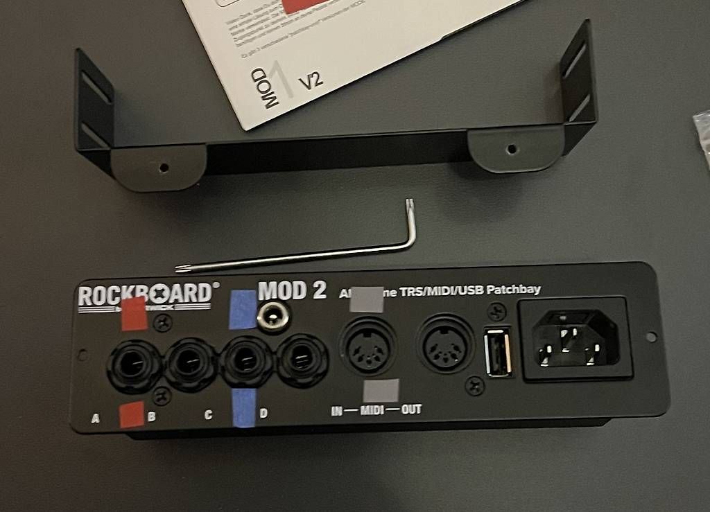 Strumenti musicali: ROCKBOARD MOD V2 – Usato da Genève venduto da jafer 1