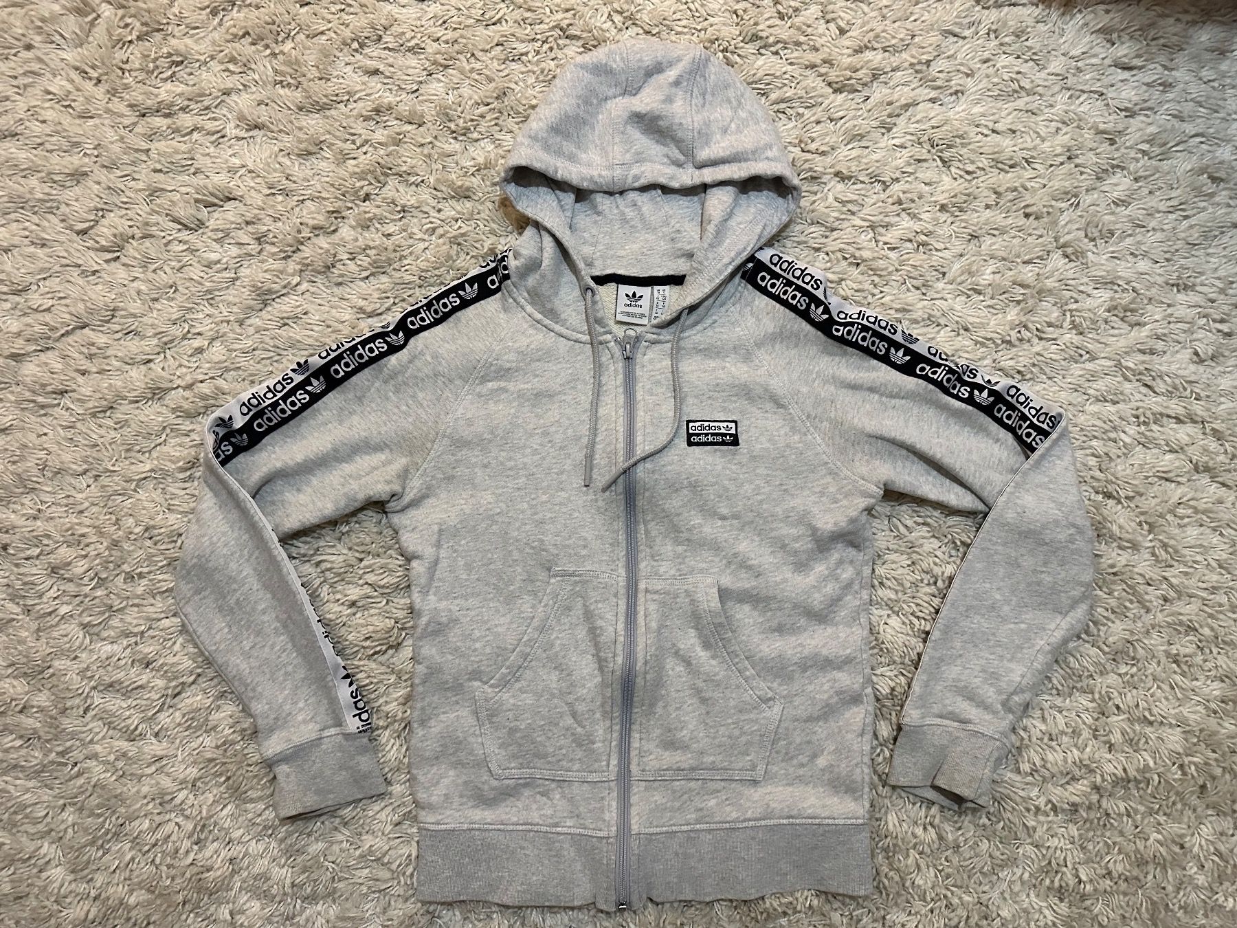 Adidas Pullover & Sweatshirts: Pullover ADIDAS Gr.S – Gebraucht aus Bern von BrandVilla