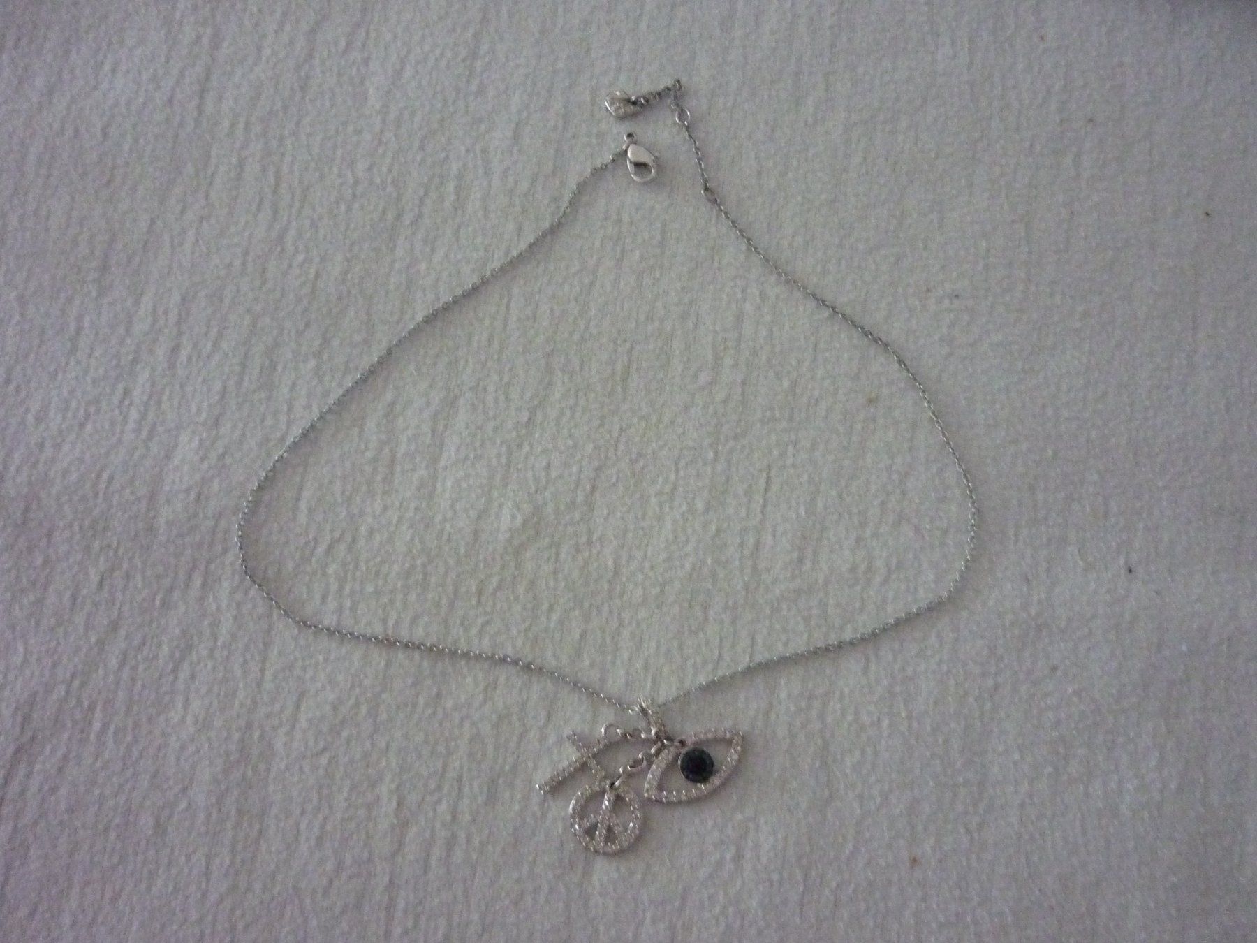 Swarovski Ketten: Swarovski Halskette mit 3 versch. Anhänger – Gebraucht aus Vaduz von red94angel 1