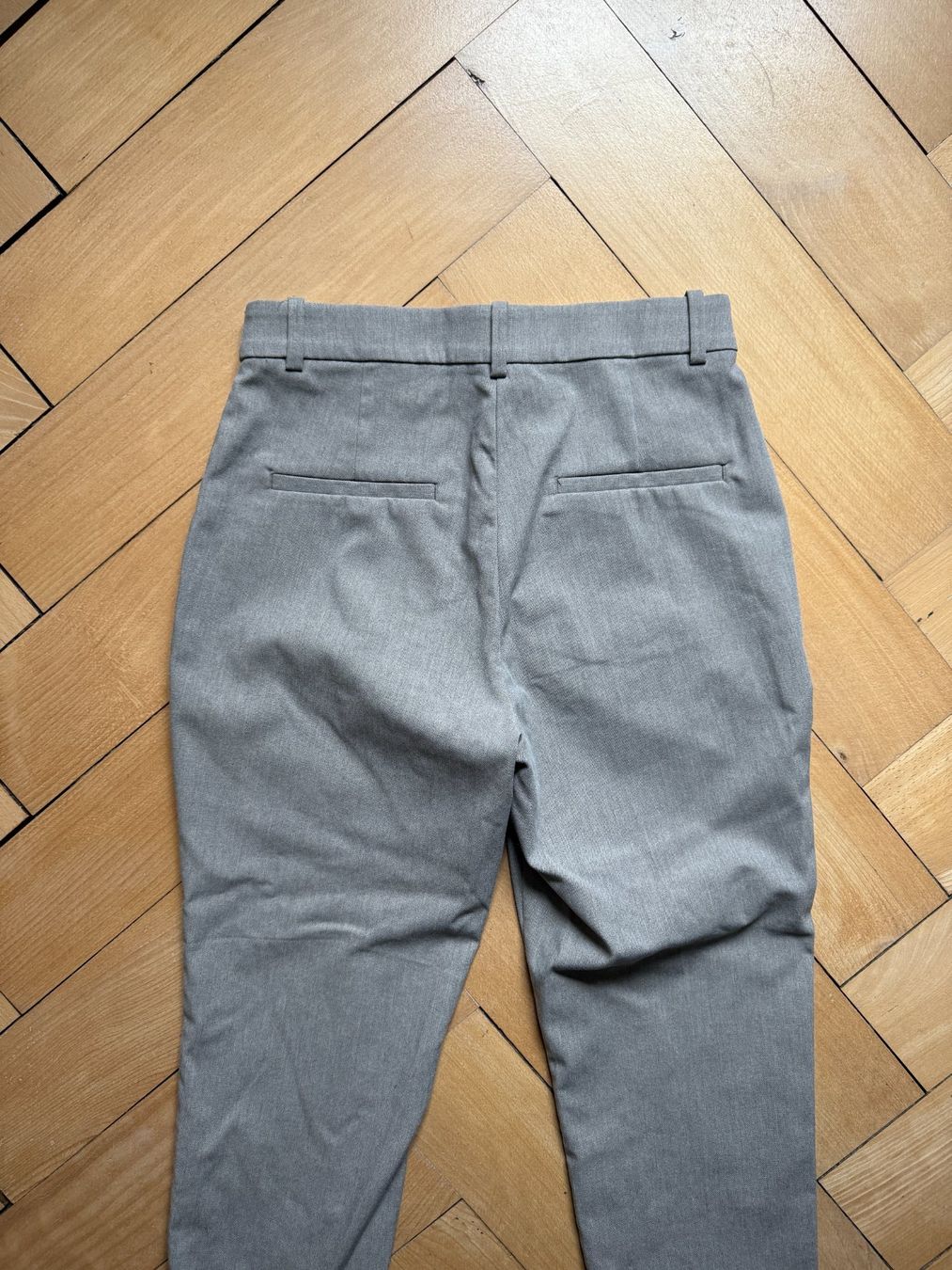 H&M Hosen: Slim Hose hellgrau elegant 38 – Gebraucht aus Zürich von Diazaio 2