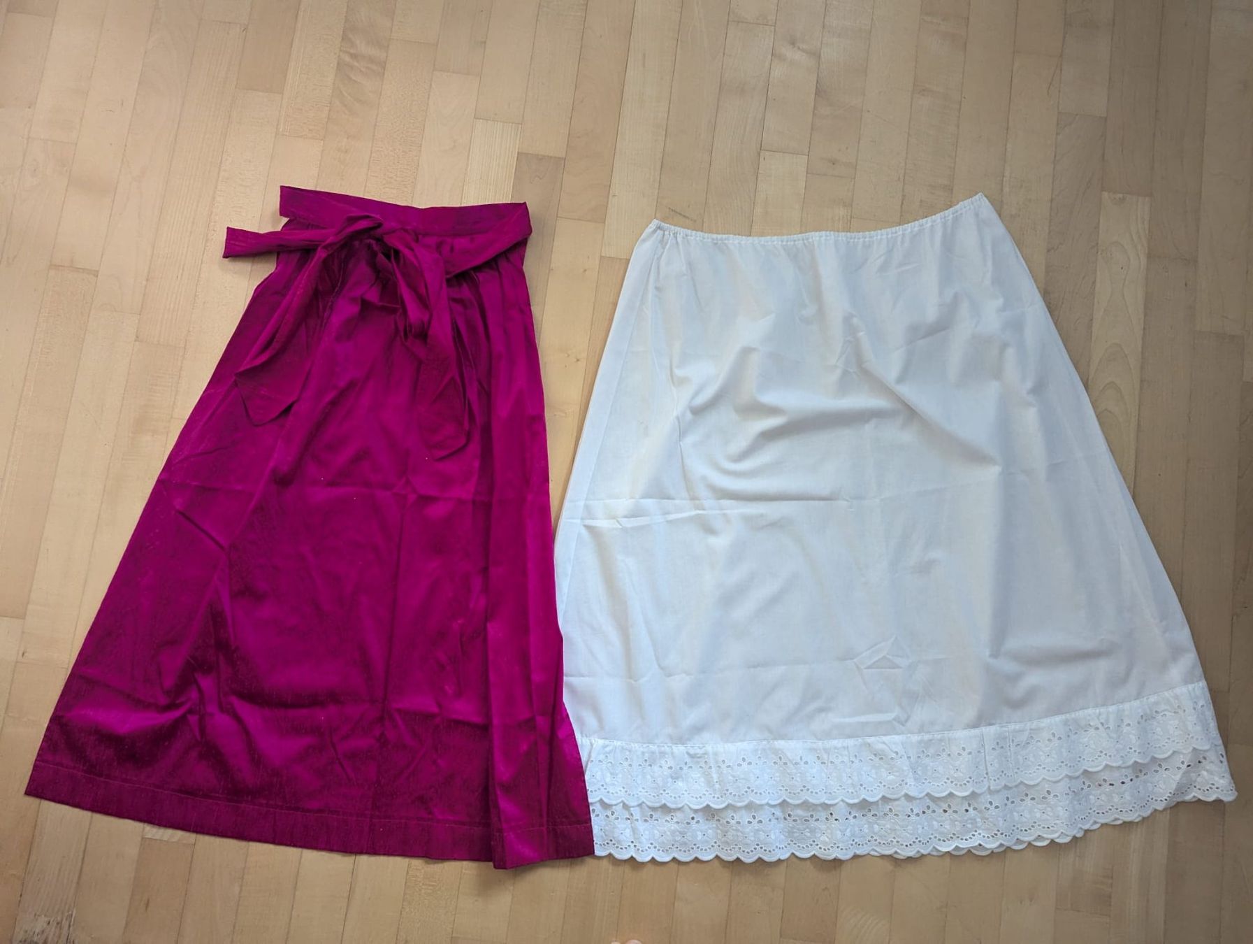 Kostüme: Dirndl / Trachtenkleid Gr 42 – Gebraucht aus Binz von julijuli 2