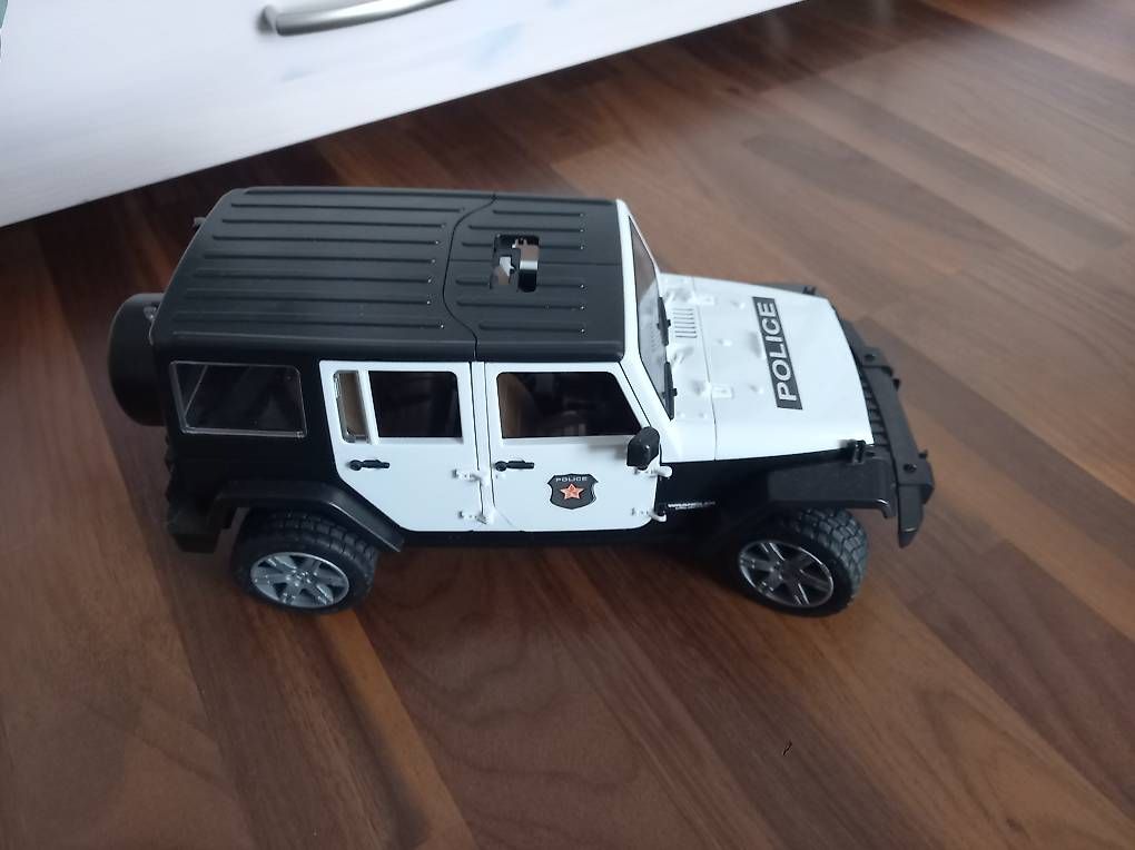 Spielzeuge: Bruder Jeep – Gebraucht aus Gontenschwil von Schrauber3