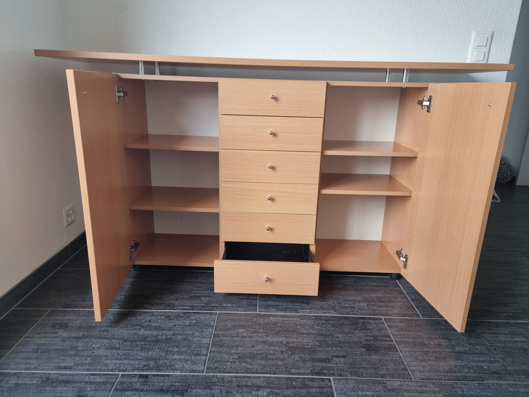 Cassettiere: Schönes Sideboard mit Schubladen und Ablagefläche – Usato da Buchrain venduto da Xaro01 1