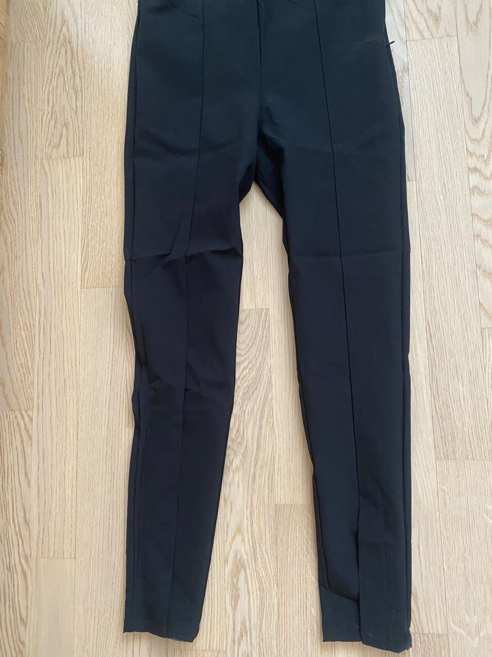 Zara Hosen: Legging Zara noir taille M élégant – Neu und originalverpackt aus Sion von pur_m89d 1