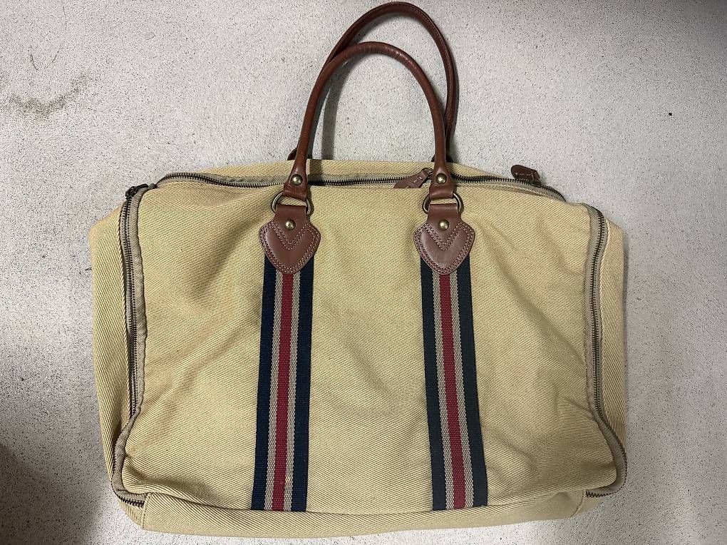 Taschen: Tommy Hilfiger Reisetasche / Weekender – Gebraucht aus Zumikon von gaboor911 1