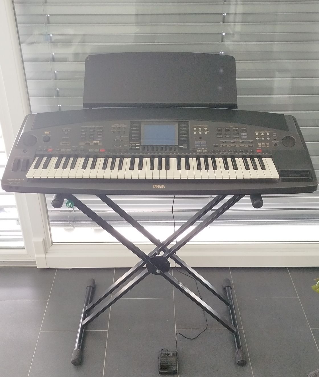Yamaha Strumenti musicali: Yamaha PSR-8000 Keyboard – Usato da Zollikofen venduto da APG50