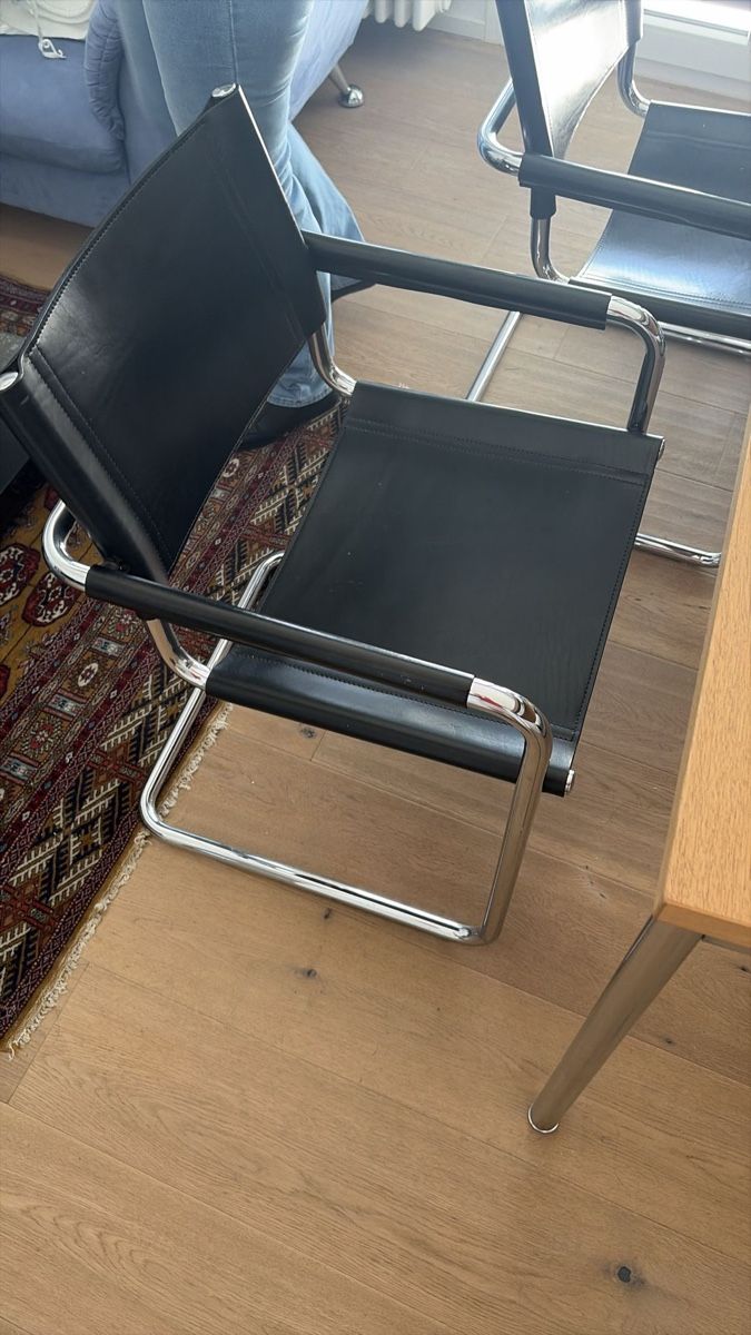 Poltrone: 4 stücke echt Leder – Usato da Sursee venduto da Fion