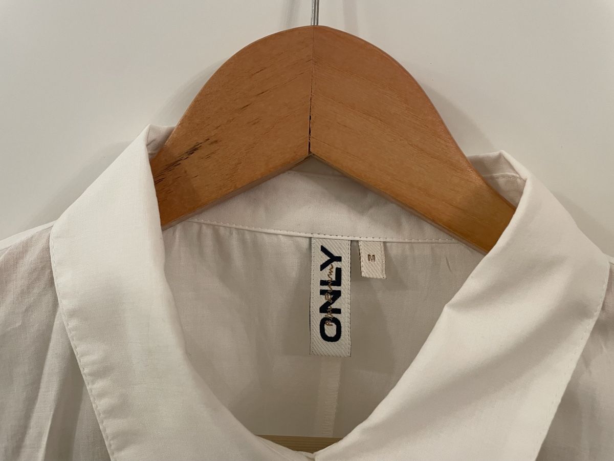 Only Camicette: Only Heart Embroidered Blouse - Spring Style - M Size – Nuovo (secondo la descrizione) da Oberwil BL venduto da Stellochkas 1