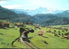 LUNGERN mit Wetterhorngruppe - Bahn