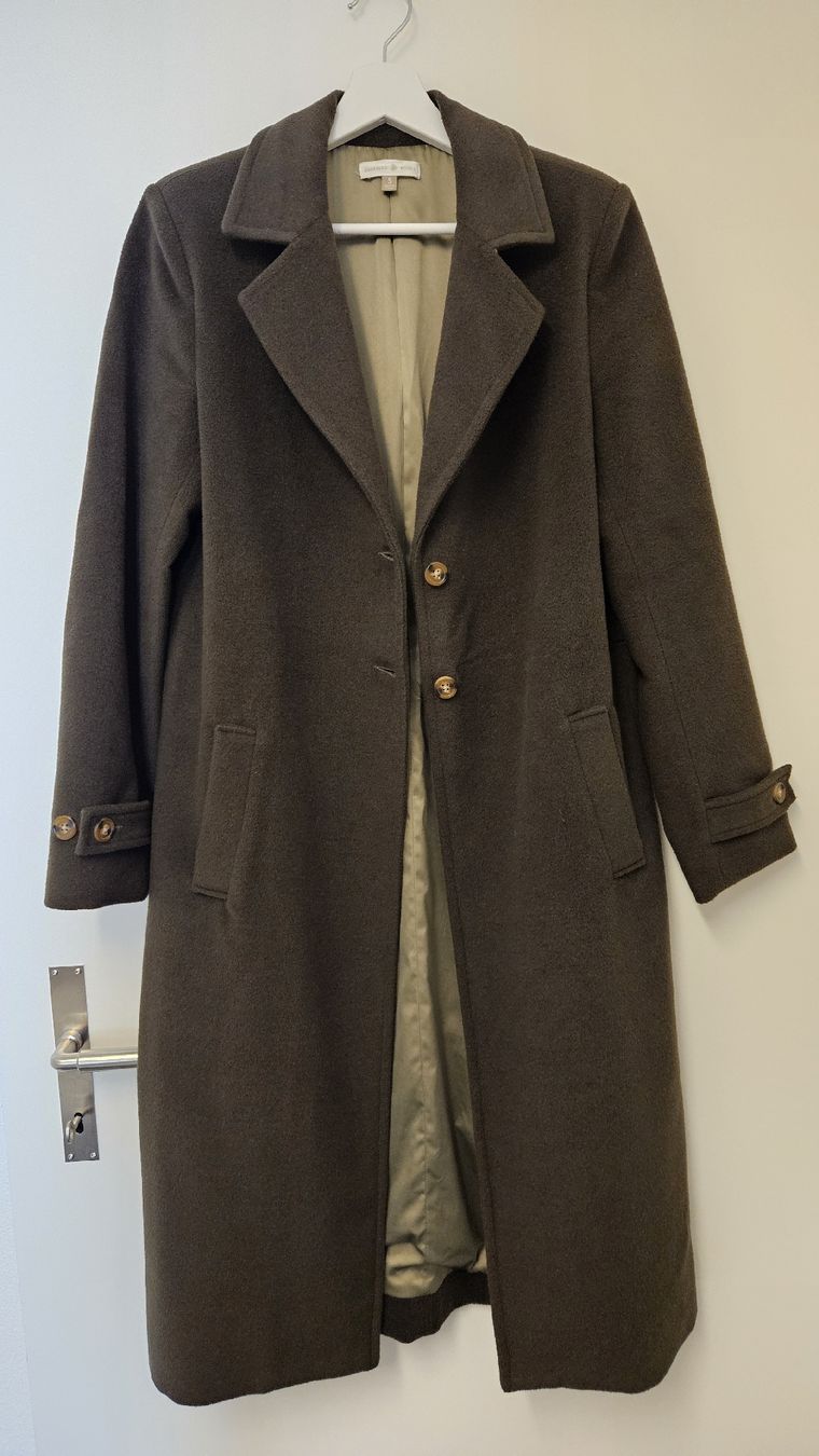 Cappotti: Olive green coat, size S – Usato da Zürich venduto da ada_xqw6