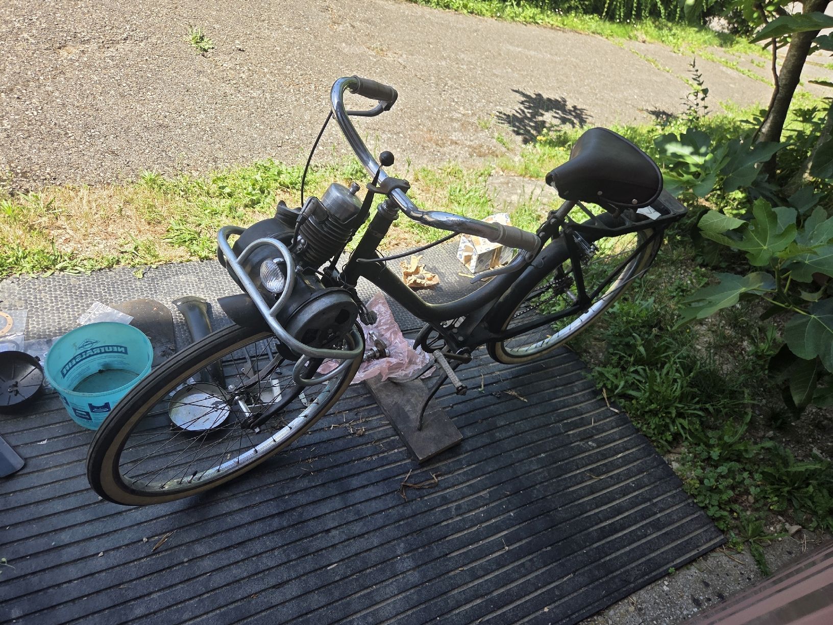 Solex Cyclomoteurs: solex 330 – D'occasion à Athenaz (Avusy) par Nat_vdc7 1