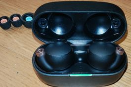 Sony WF-1000XM4 In-Ear Kopfhörer schwarz gebraucht