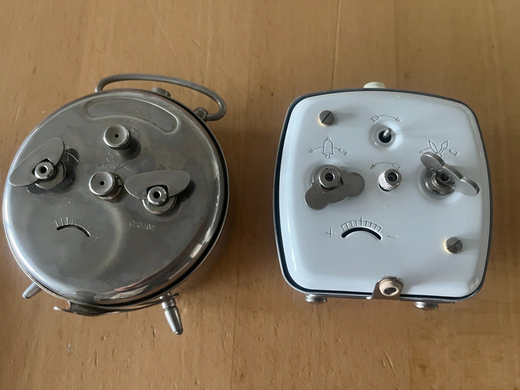 Sveglie: Junghans und Leisegang Wecker Vintage, – Difettoso da Zürich venduto da Dmbz 1