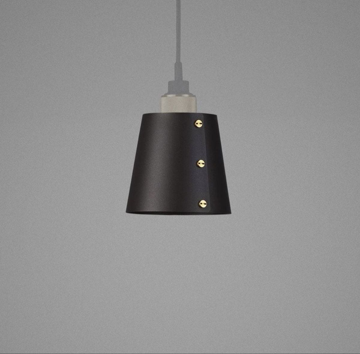 Paralumi: Buster + Punch HOOKED Shade Small – Graphite – Usato da Kilchberg ZH venduto da pompita