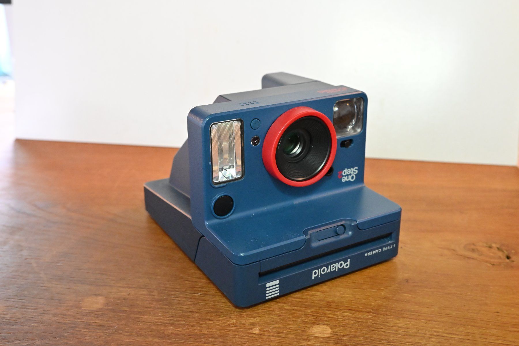 Polaroid Fotocamera: Polaroid I-Type Camera – Édition Stranger Things – Usato da Lausanne venduto da ale_k768 1