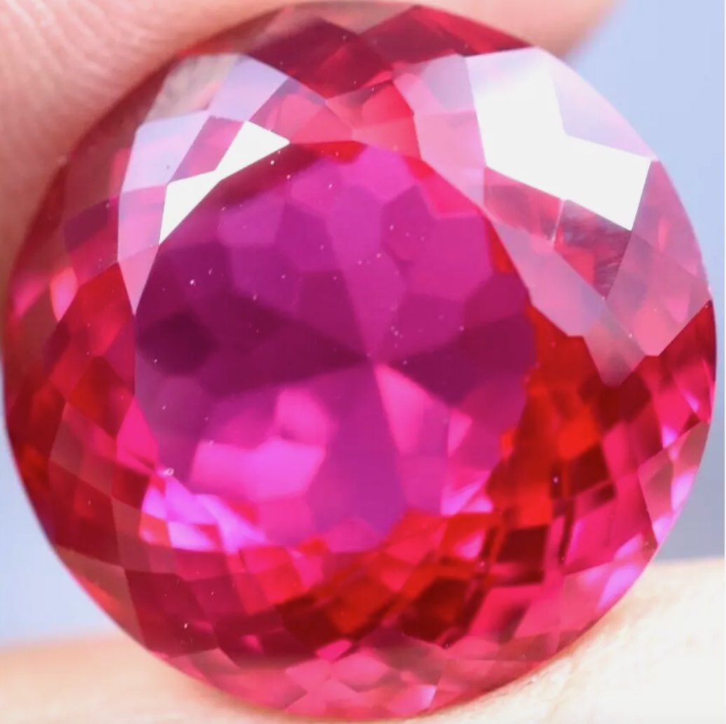 Pietre preziose: 29.45 Ct Certified Loose Gem – Nuovo e nell'imballaggio originale da Genève venduto da AWWA