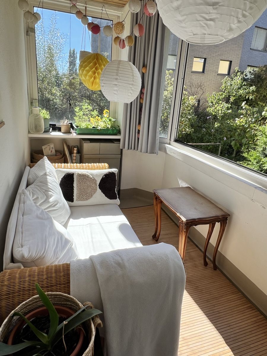 Divani: Rattan Schlaf-Sofa, echt Holz, – Usato da Zürich venduto da anna-anna123 1