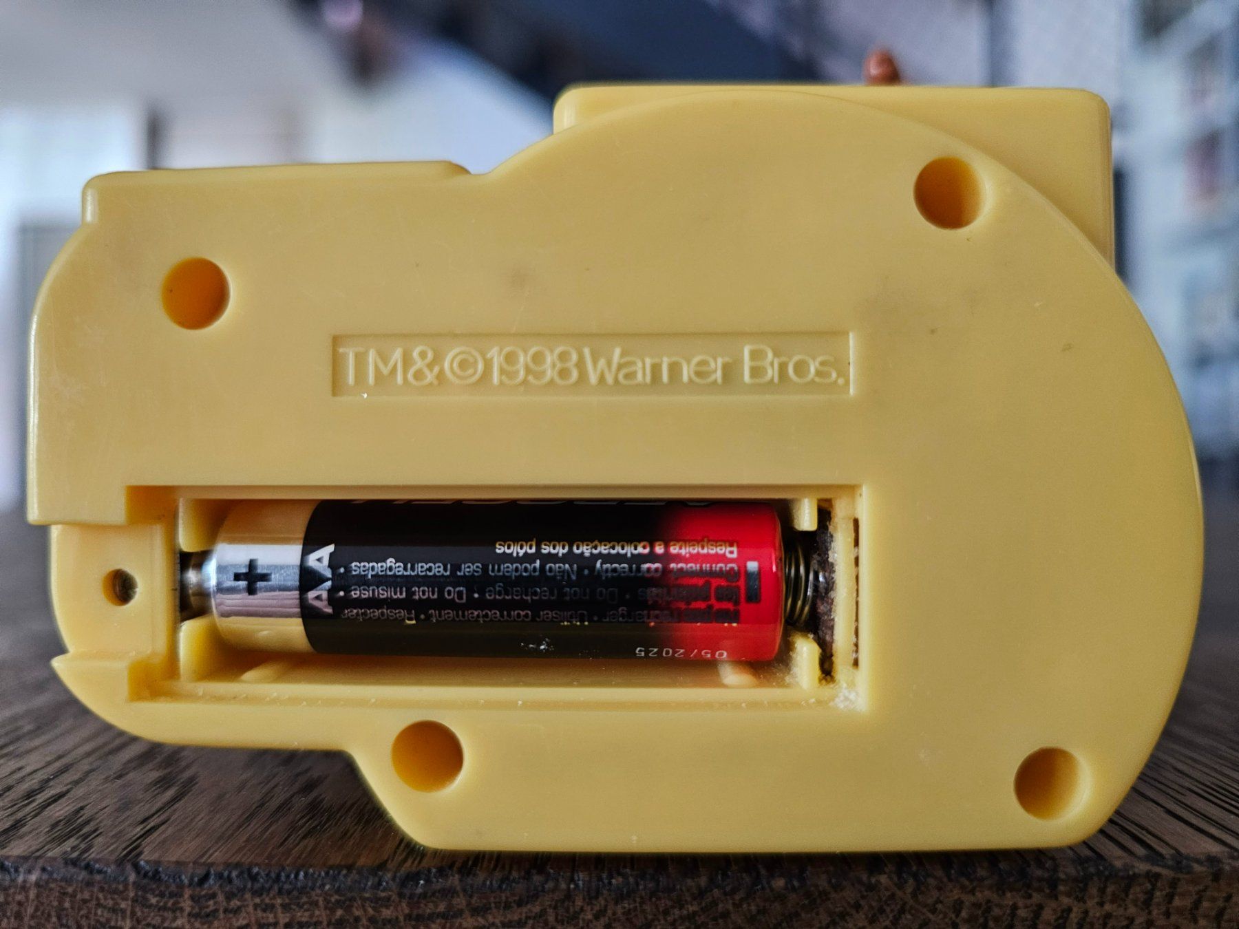 Pez Figuren: PEZ-Spender - Wile E. Coyote - Candy Hander (1998) – Gebraucht aus Dübendorf von  7