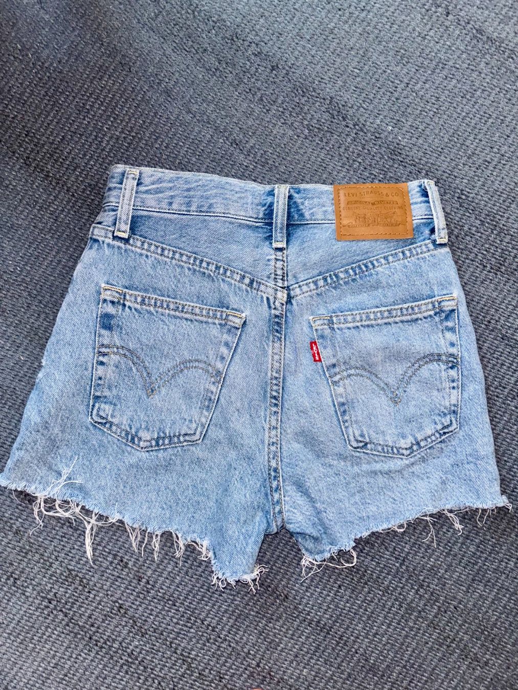 Levi's Jeans: Levi Ribcage Size 23 – Gebraucht aus Arlesheim von schnsel 2