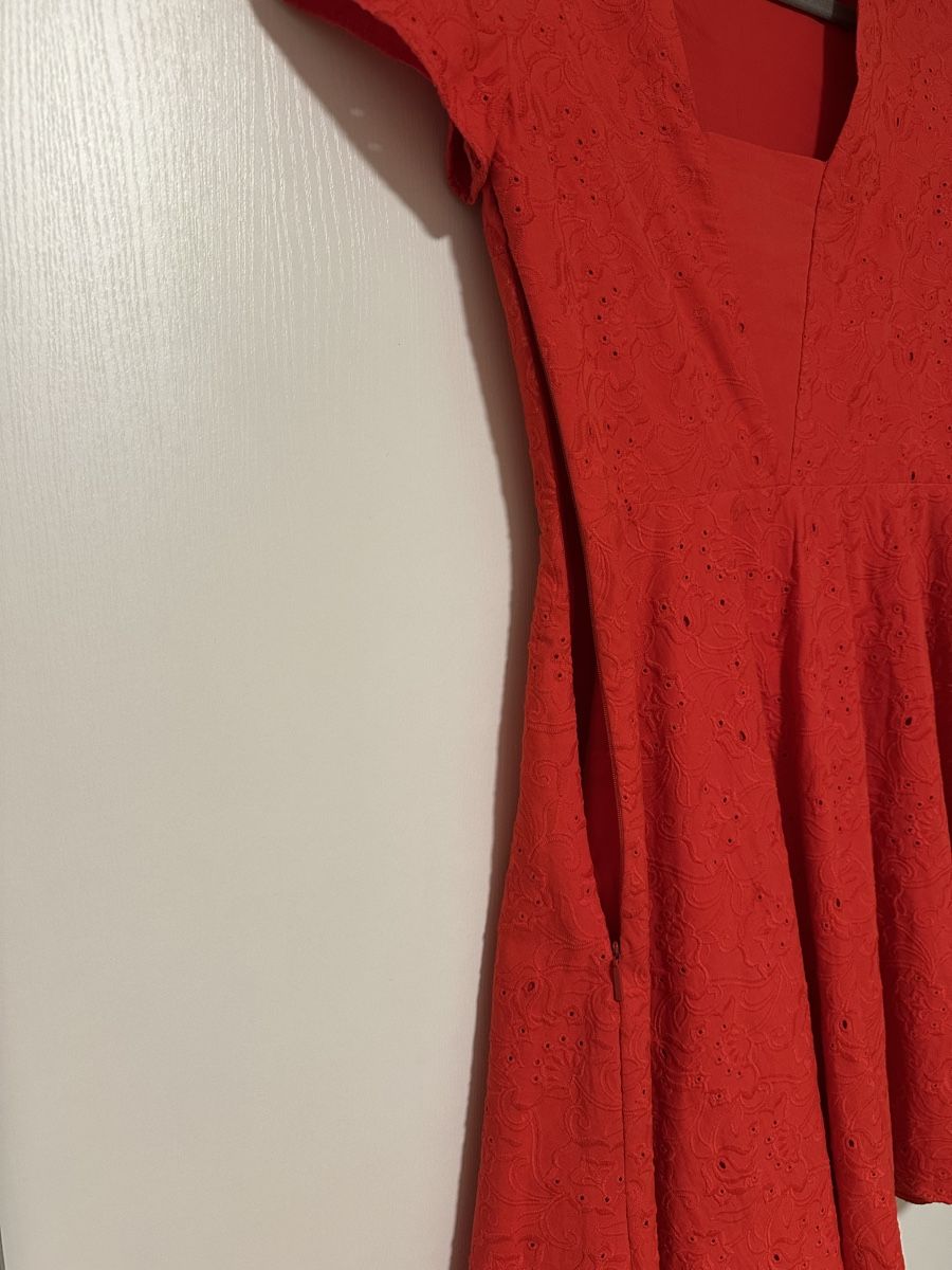 Armani Vestiti: Armani Kleid Rot US-Grösse 2 – Nuovo (secondo la descrizione) da Berikon venduto da sar_9zg5 3