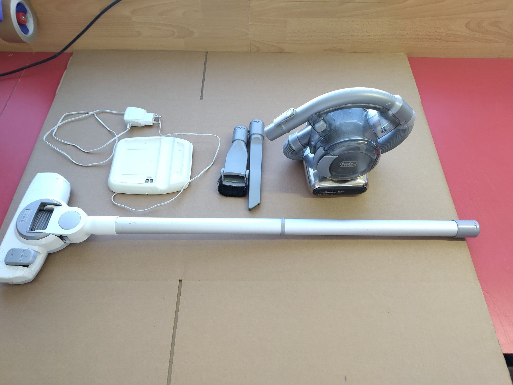 Aspirapolveri & Accessori: Black & Decker Akkusauger Dustbuster Flexi – Difettoso da Unterkulm venduto da klarton