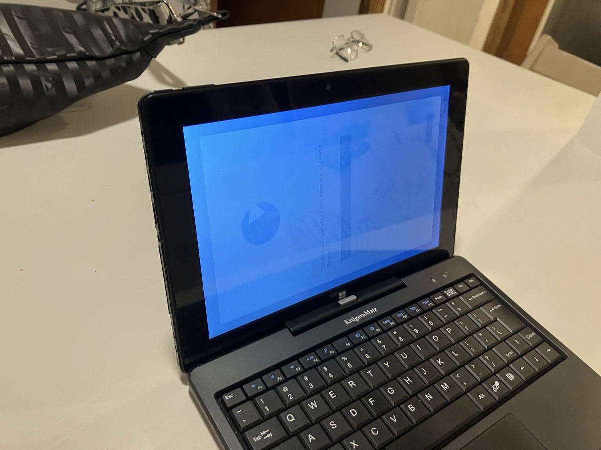 Portables: 2in1 Tablet/Laptop, Windows 11 Pro – Neuf (Voir description) à Grossaffoltern par Foehnfreddy 3