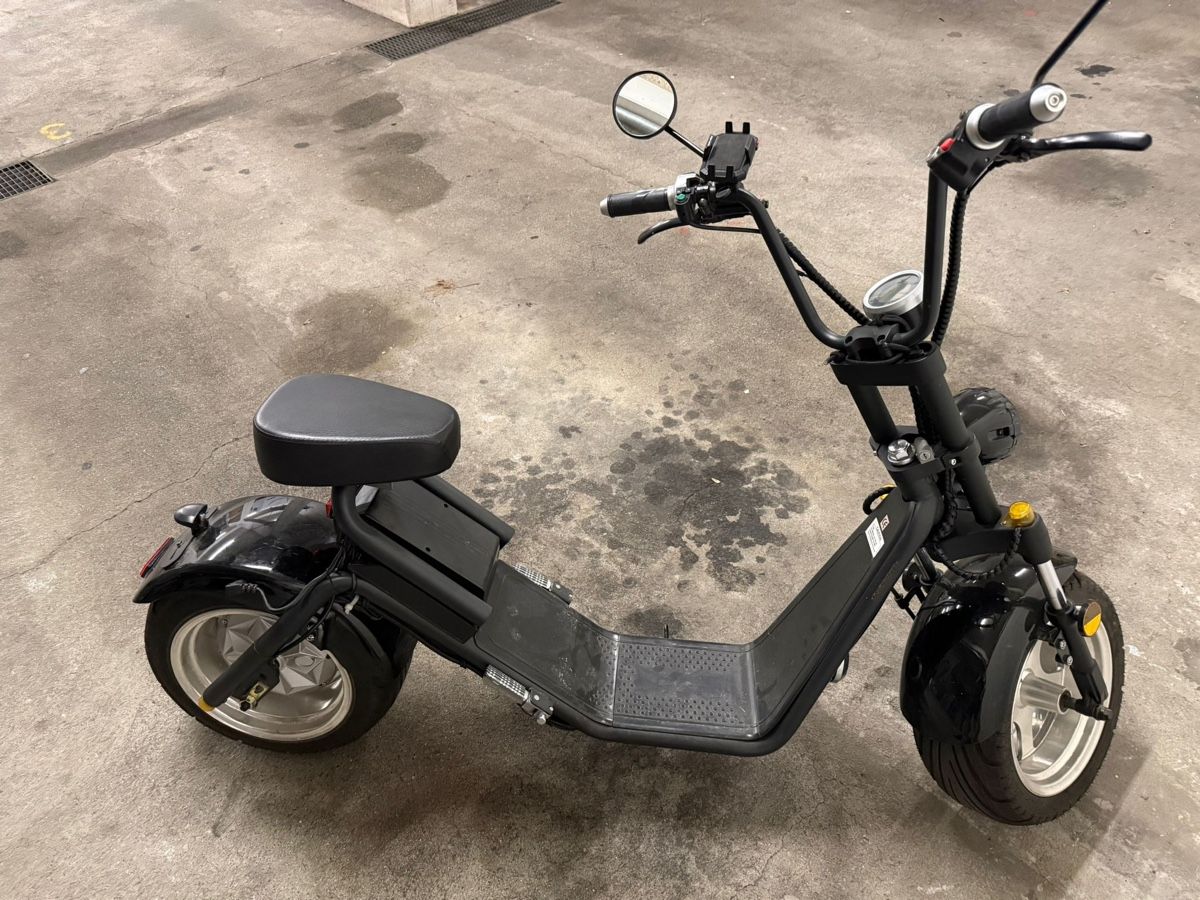 Citycoco Scooter: City Coco Elektroroller,Schwarz – Difettoso da Luzern venduto da Grobar01