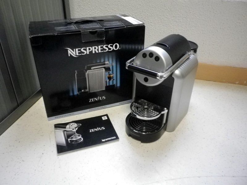 Zenius Nespresso Kaffe Maschine Pro (Gebraucht) in Basel für CHF 175 ...