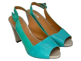 Sandales Geox cuir verni turquoise. Pointure 39.5