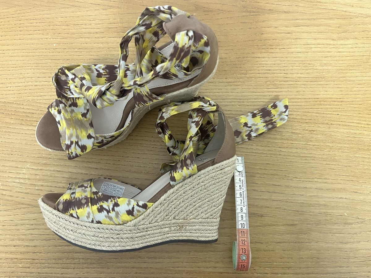 Ugg Scarpe da donna: Wedges UGG Grösse 39 – Usato da Teufenthal AG venduto da Nanahu 1