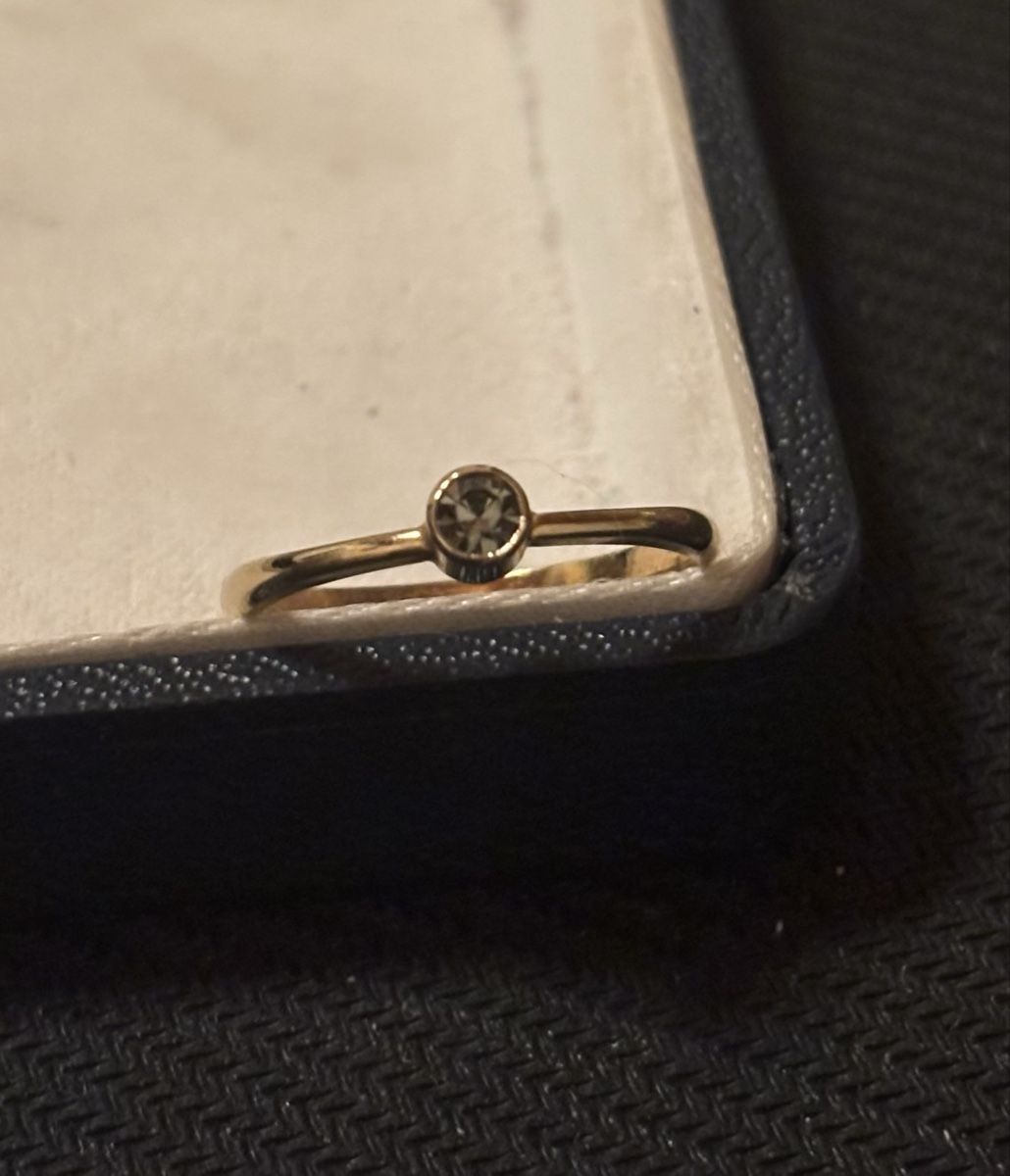 Anelli: Mode Schmuck mit weiss strallend süssen Stein – Nuovo e nell'imballaggio originale da Köniz venduto da Vamp-Wer 3