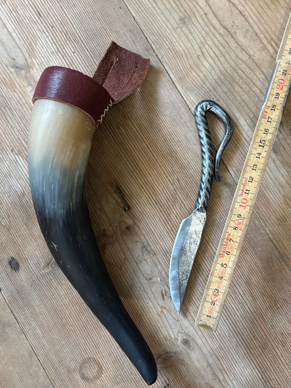 Posate: Wunderschönes, einzigartiges Messer mit Horn-Scheide(Unikat) – Usato da Berneck venduto da danilo5561 4