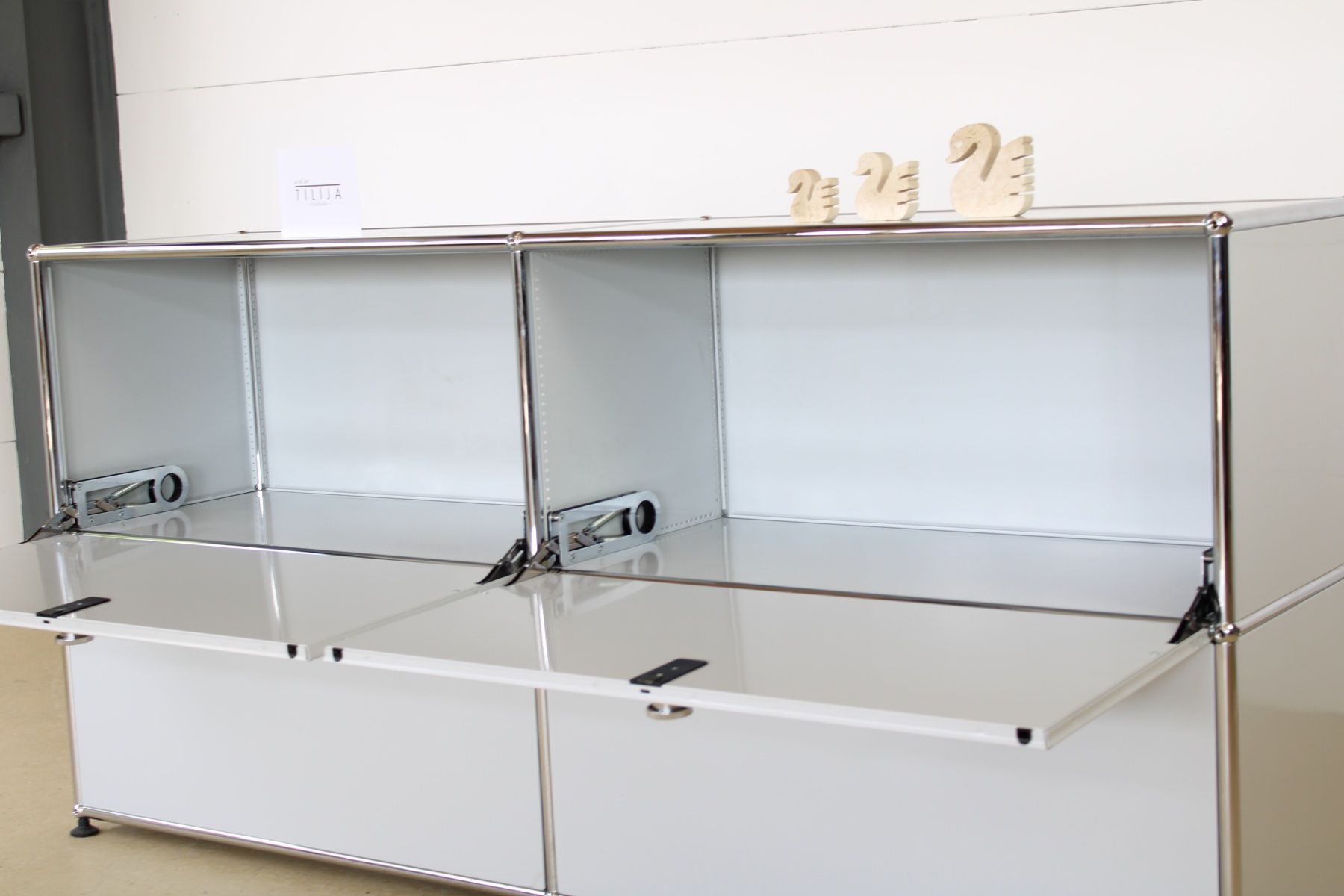 USM Kommoden: USM Sideboard in Lichtgrau, Umbau möglich! – Gebraucht aus Meinisberg von atelier_TILIJA 1