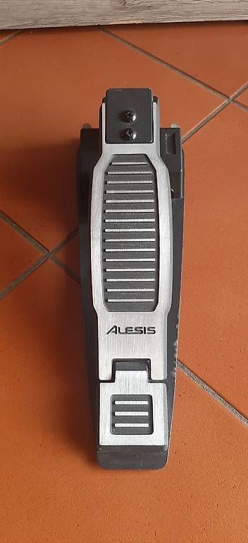 Strumenti musicali: Alesis DM Pedal Control Hit-Hat – Usato da S. Antonino venduto da Leano77