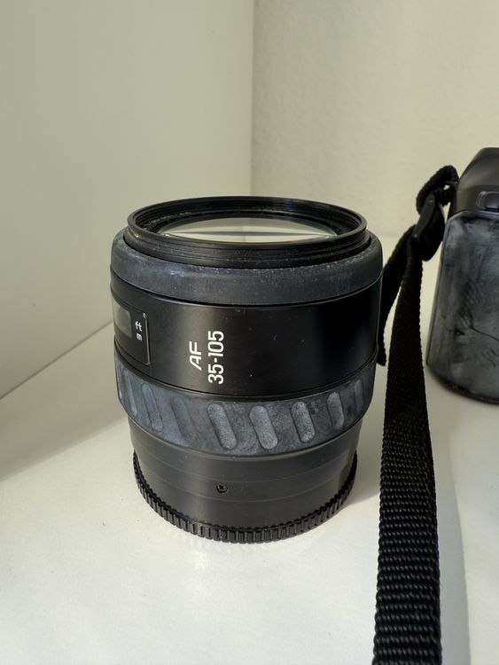 Minolta Appareil photo: Minolta Dynax 8000i mit 2 Objektiven – analoges Kamera-Set – D'occasion à Belp par Rocketgt 2