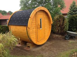 Saunafass 1.7 m x 1.97 m in Kiefernholz / L038