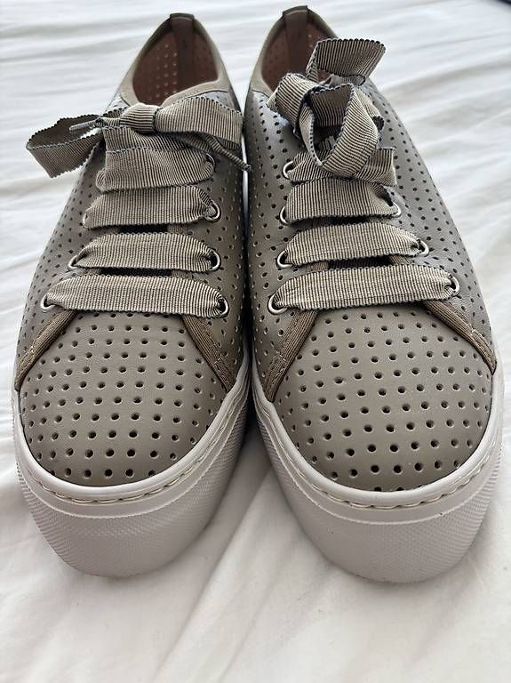 Damenschuhe: AGL SNEAKER  – Neu und originalverpackt aus Stettlen von indien11
