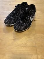 Nike Sneaker