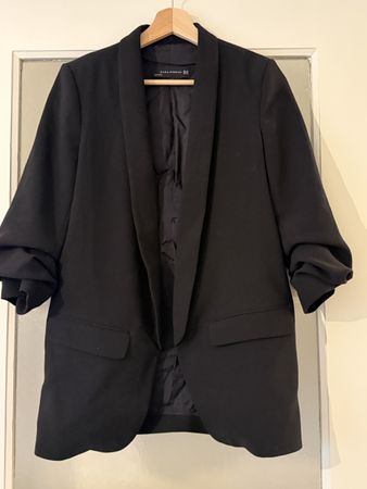 Schwarzer Blazer von Zara, Grösse XS, Top Zustand!