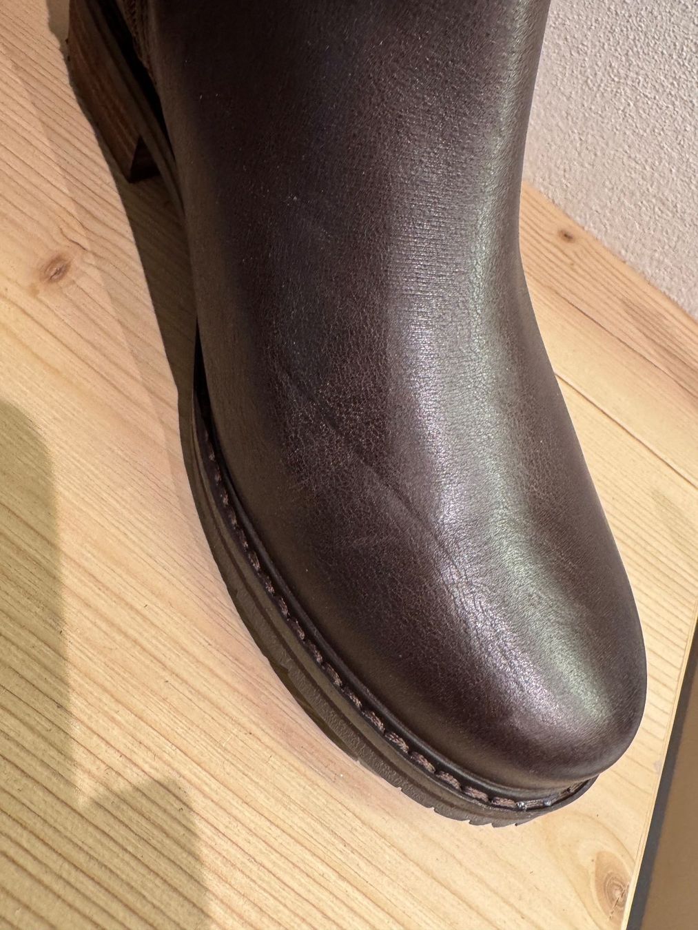 Timberland Scarpe da donna: Timberland Stiefel, echt Leder, Gr. 38.5, neu – Nuovo (secondo la descrizione) da Zweisimmen venduto da kakibe 4