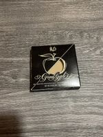 KvD - good apple, skin-perfecting foundation balm, light 008