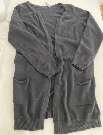 Strickjacke aus 40% Kaschmir aus 15% Seide 🌸