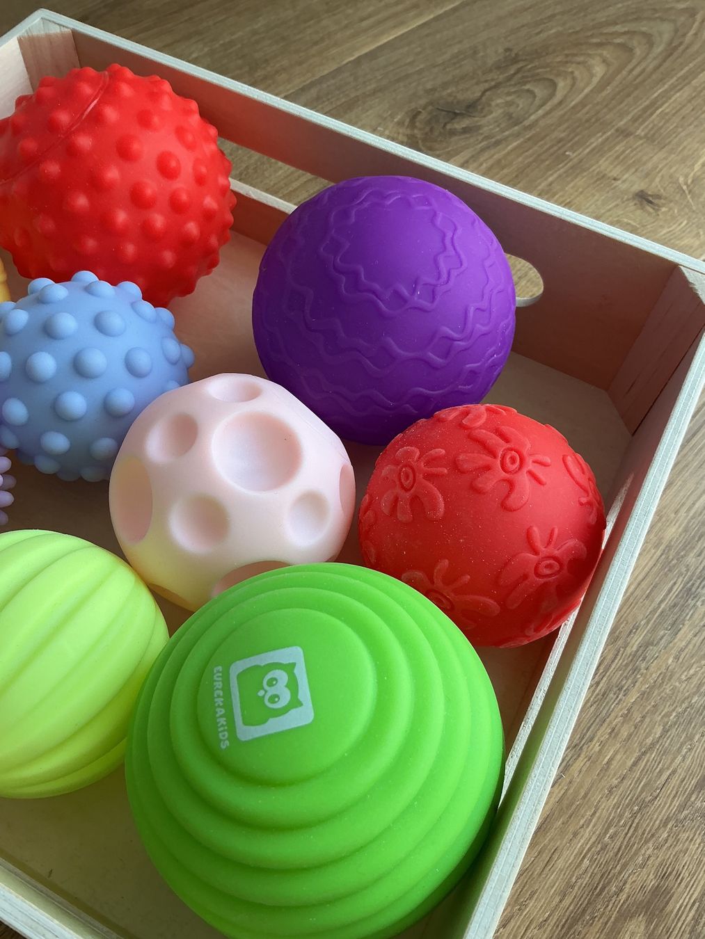 Giocattoli: EurekaKids Sensory Balls – Usato da Brugg AG venduto da Magna3 2