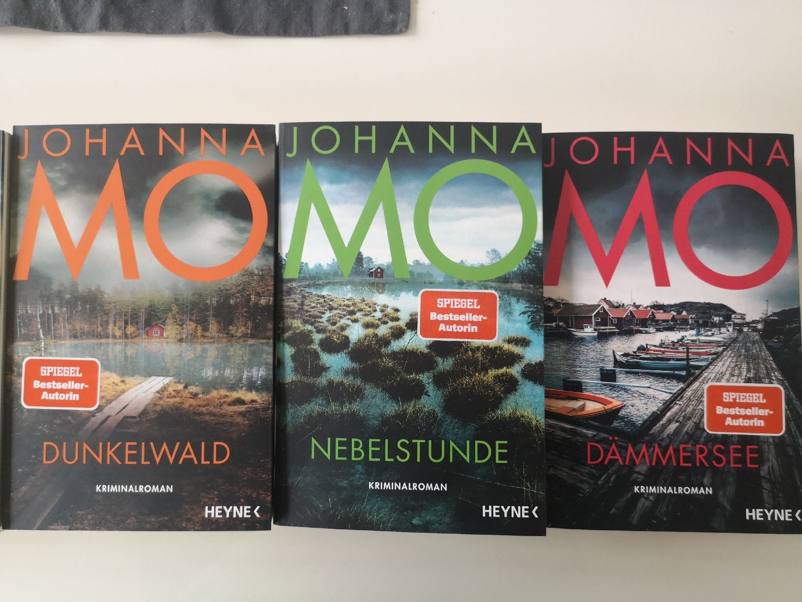Libri: 5 Bücher Bestseller Krimi-Reihe – Nuovo (secondo la descrizione) da Zug venduto da Cassidy81 1