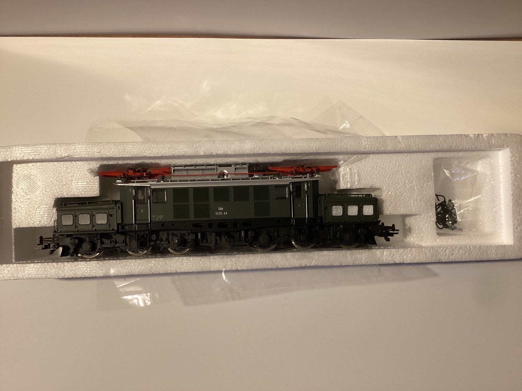 Roco Modelleisenbahnen: Roco 4169A ÖBB 1020.44 H0 1:87 – Gebraucht aus Effretikon von simtek_de 5