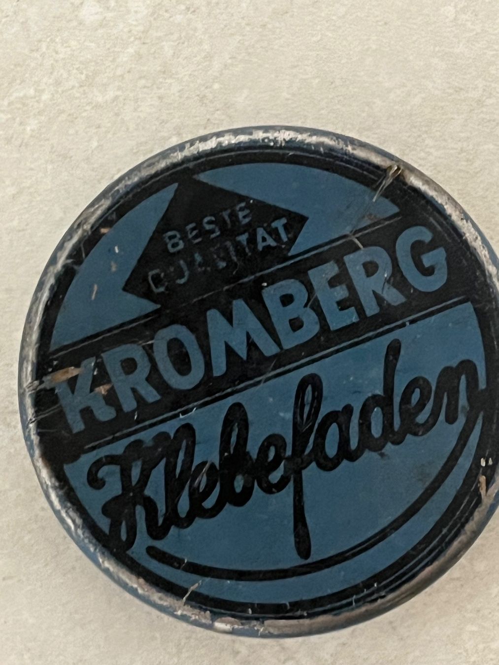Cordicelle & Fili: Antiker Kromberg Klebefaden – Nuovo (secondo la descrizione) da winterthur venduto da melifera